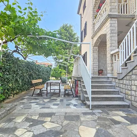 Aurelio Apartament *